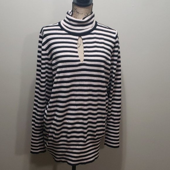 {Lane Bryant} Metallic Striped Keyhole Turtleneck - Picture 2 of 6